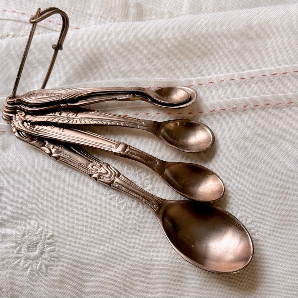 Anthropologie Vintage Flatware Measuring Spoons Safety Pin Copper Set Of 6 Rare